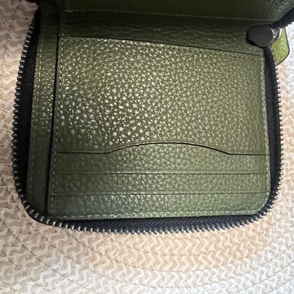 Coach Green Pebbled Leather Zip Wallet - Picture 6 of 7